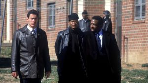 Dominic West, Larry Gilliard, Jr and Wendell Pierce during a season one episode of The Wire