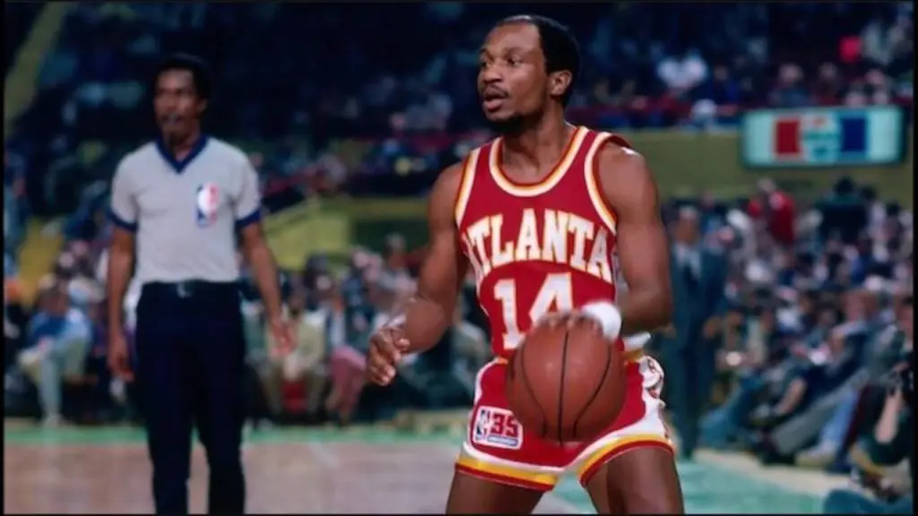 Charlie Criss was a 5-foot-8-inch guard for the Atlanta Hawks